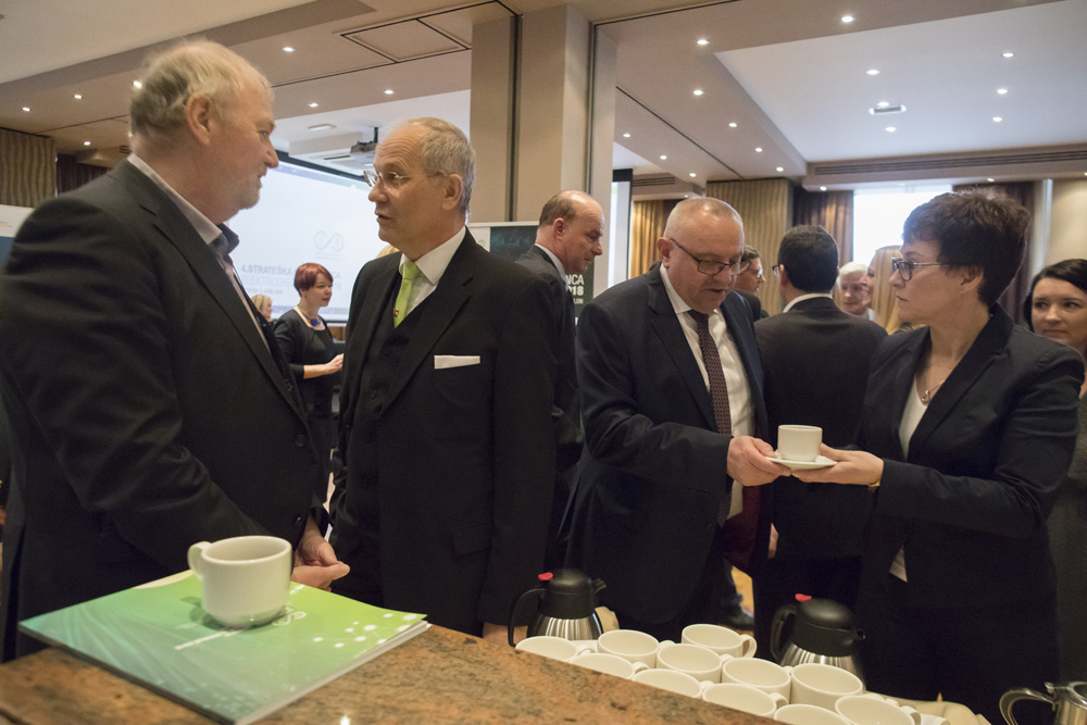 180405 4.strateška konferenca elektrodistribucije_foto.miha.fras_046